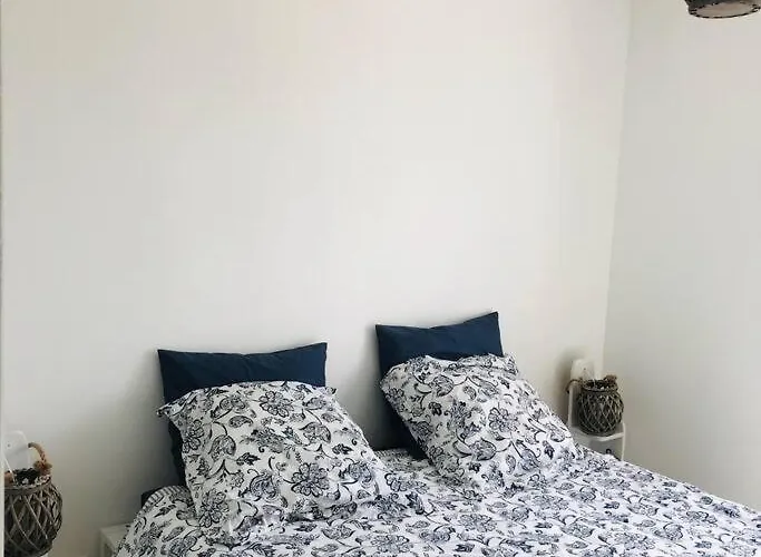 Familial, 2 Ch., Balcon + Parking *