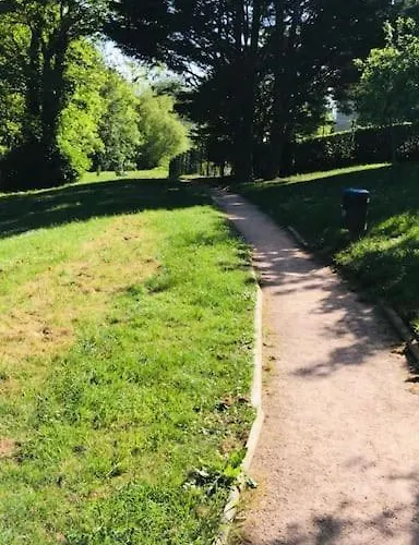 Apartment Familial, 2 Ch., Balcon + Parking